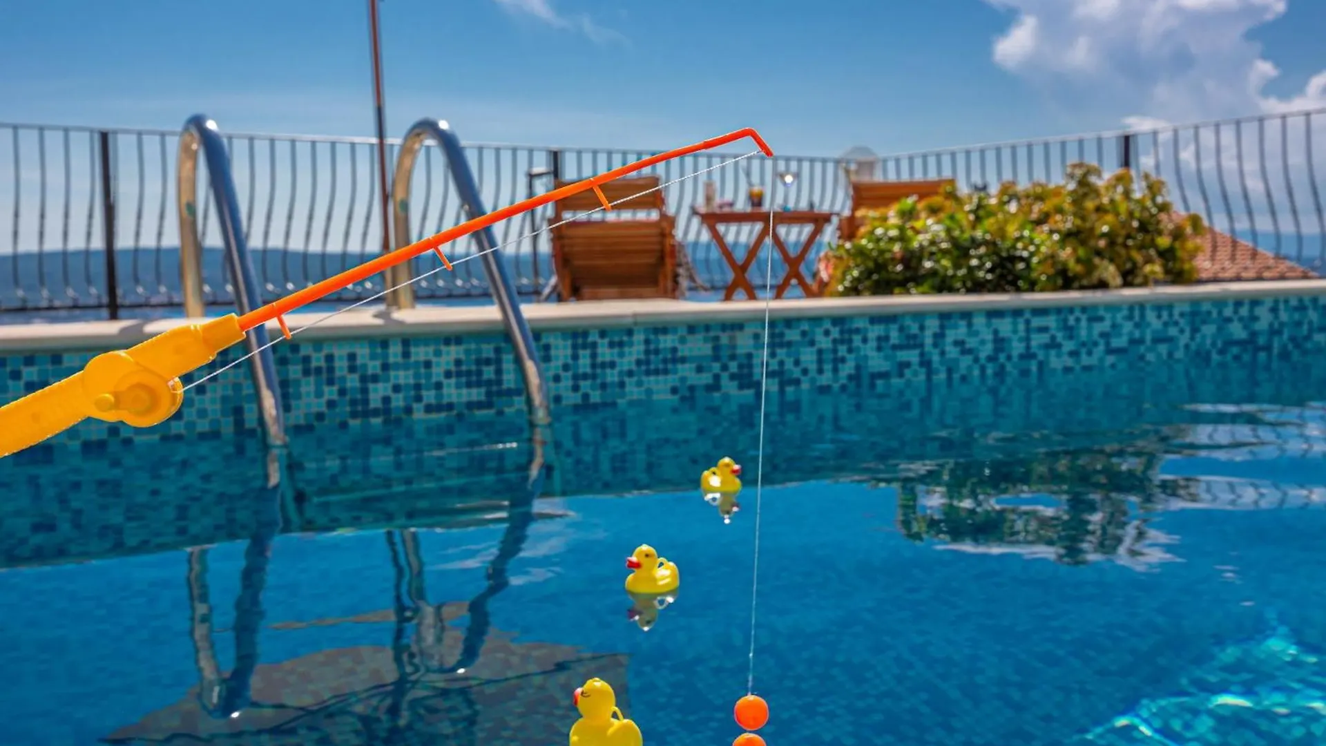 Lorelai - Apartment With Private Swimmingpool Crikvenica